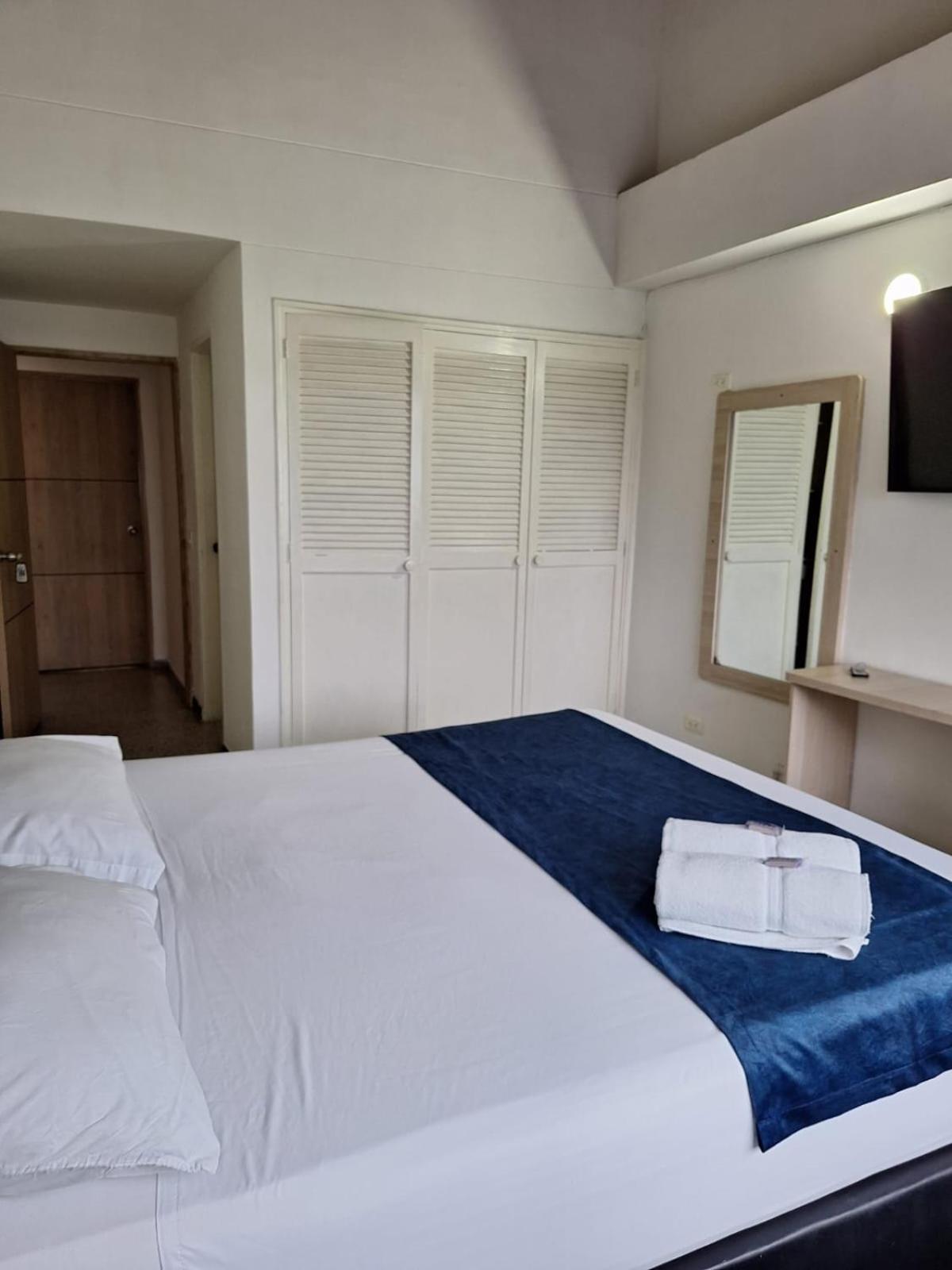 Hotel Suramericana Медельин Экстерьер фото
